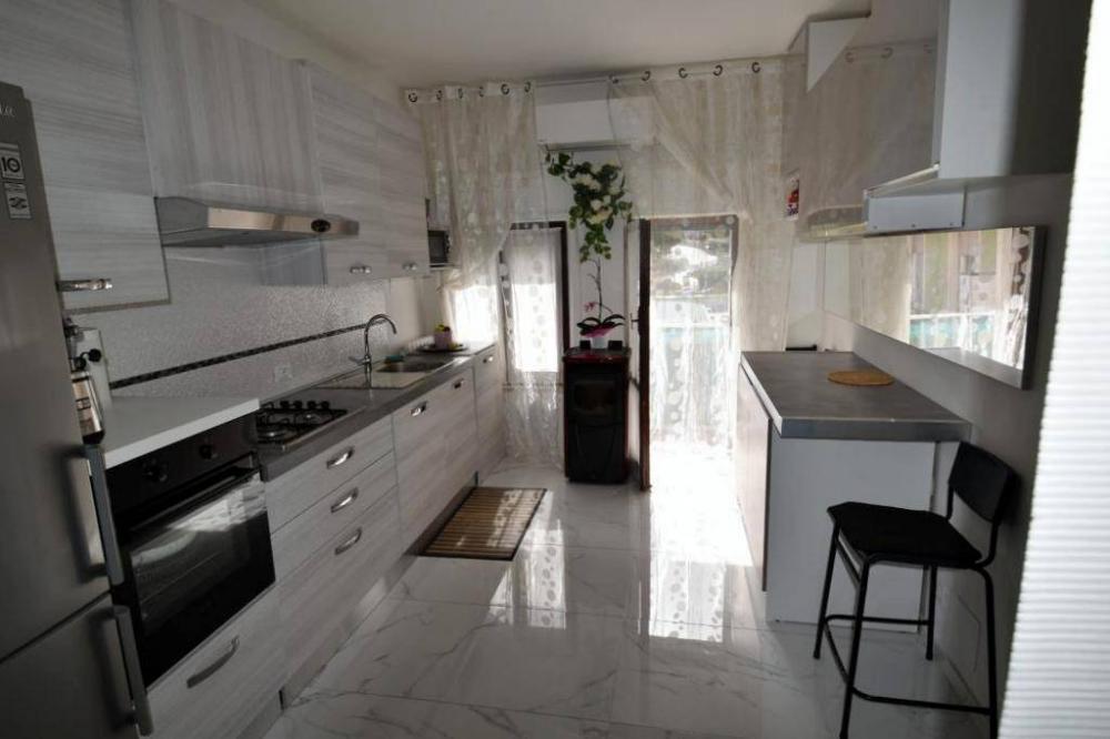 appartamento in vendita a Grottammare in zona Ischia
