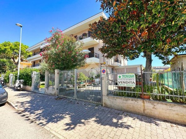locale di sgombero in vendita a Grottammare