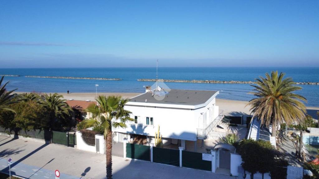 casa indipendente in vendita a Grottammare