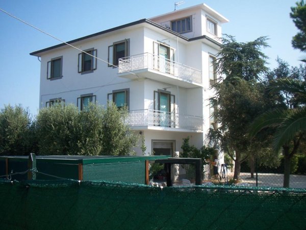 casa indipendente in vendita a Grottammare
