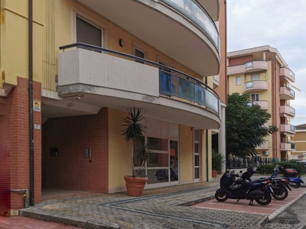 ufficio in vendita a Grottammare