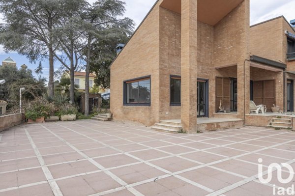 casa indipendente in vendita a Grottammare