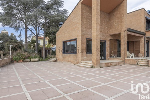 casa indipendente in vendita a Grottammare