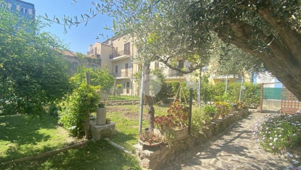 casa indipendente in vendita a Grottammare