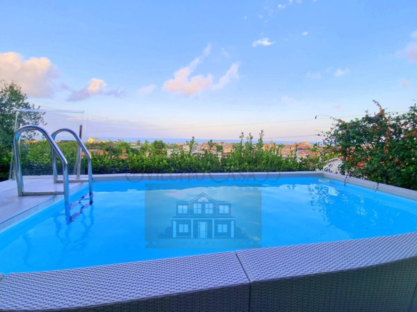 casa indipendente in vendita a Grottammare