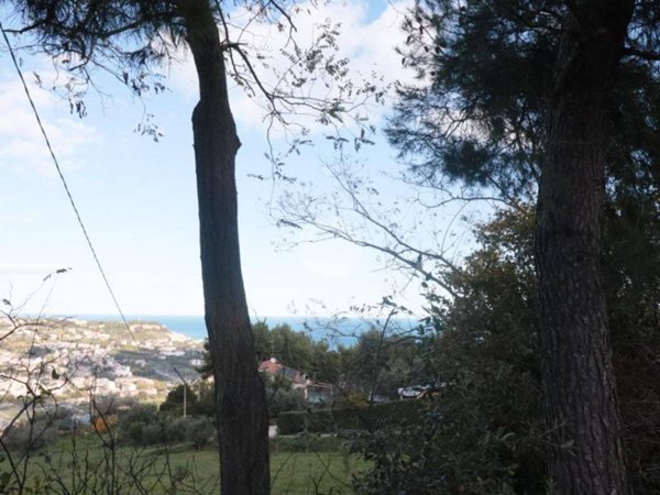 casa indipendente in vendita a Grottammare