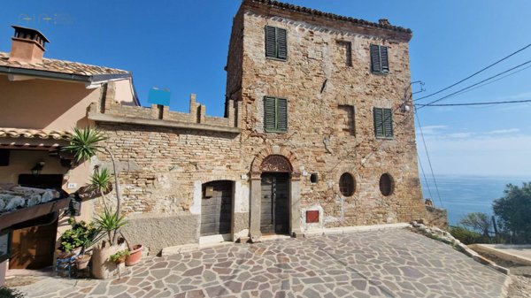 intera palazzina in vendita a Grottammare