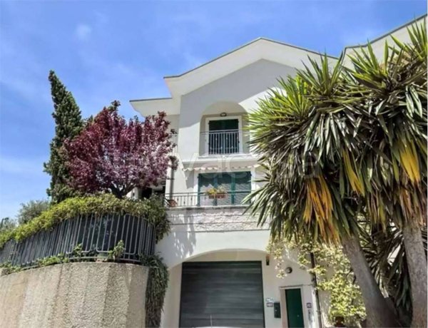 casa indipendente in vendita a Grottammare