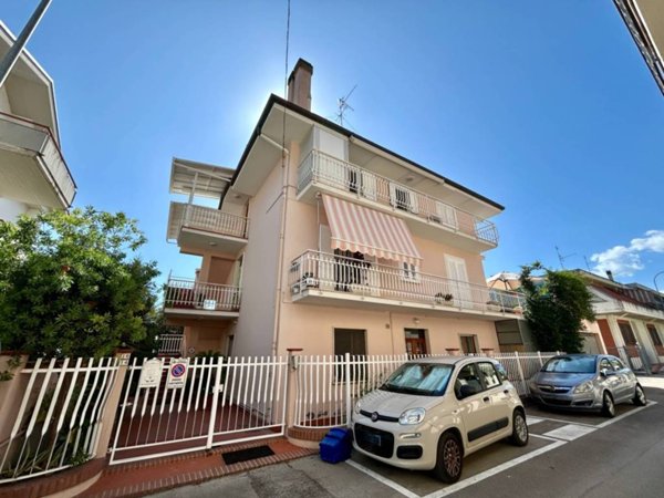 appartamento in vendita a Grottammare in zona Ischia