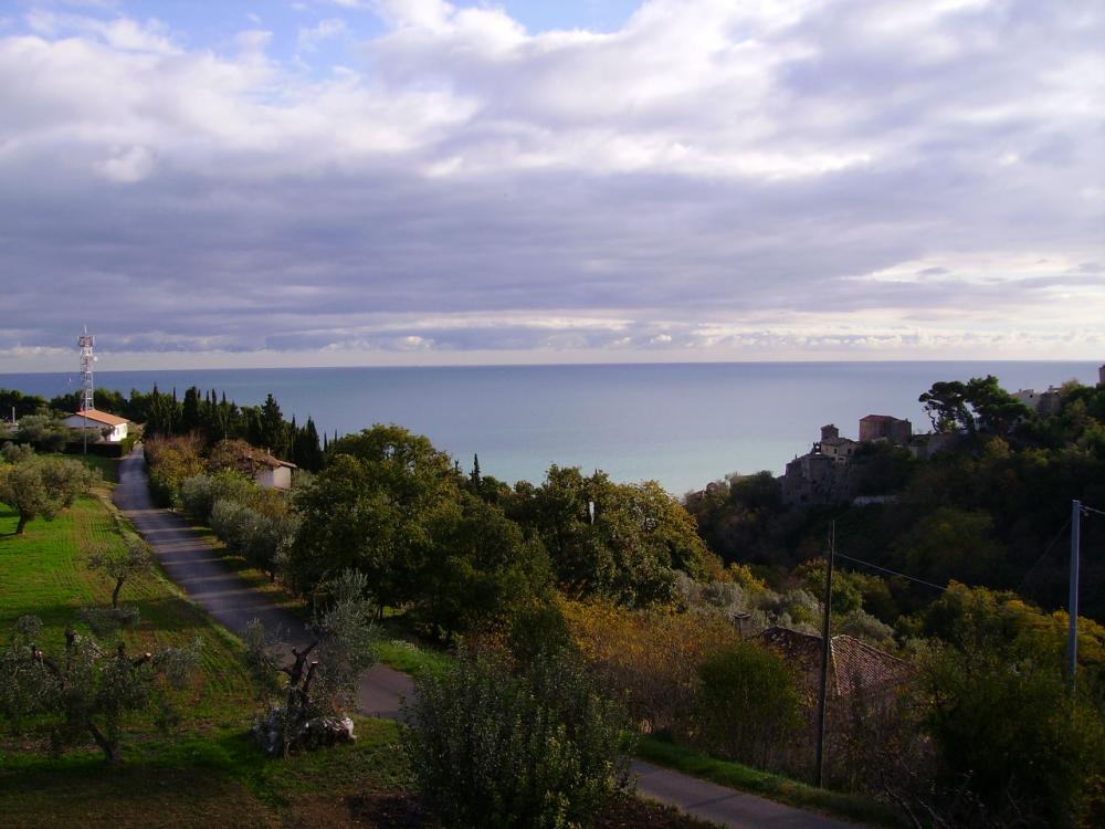casa indipendente in vendita a Grottammare