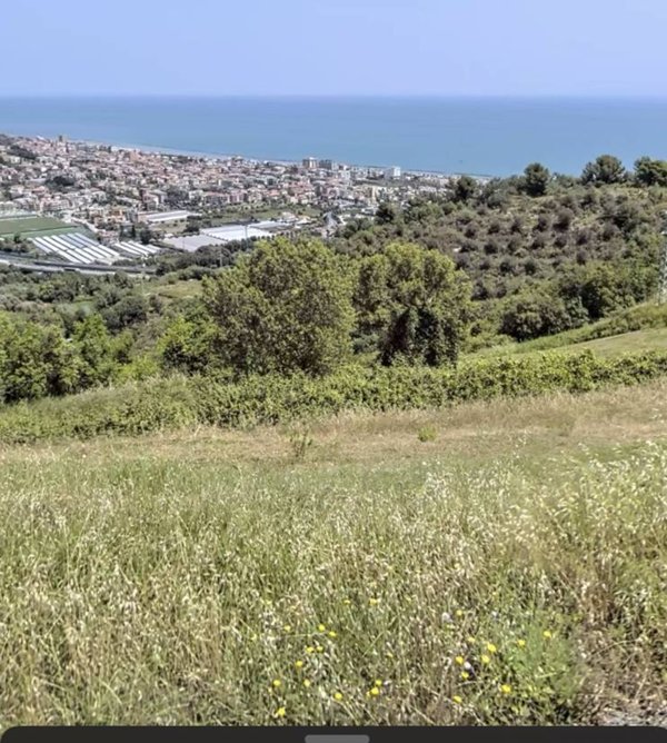 terreno edificabile in vendita a Grottammare