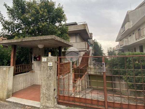 appartamento in vendita a Grottammare in zona Ischia