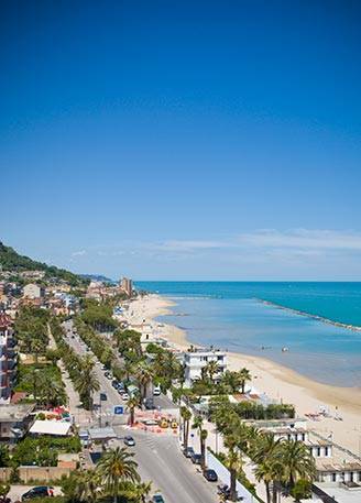 negozio in vendita a Grottammare