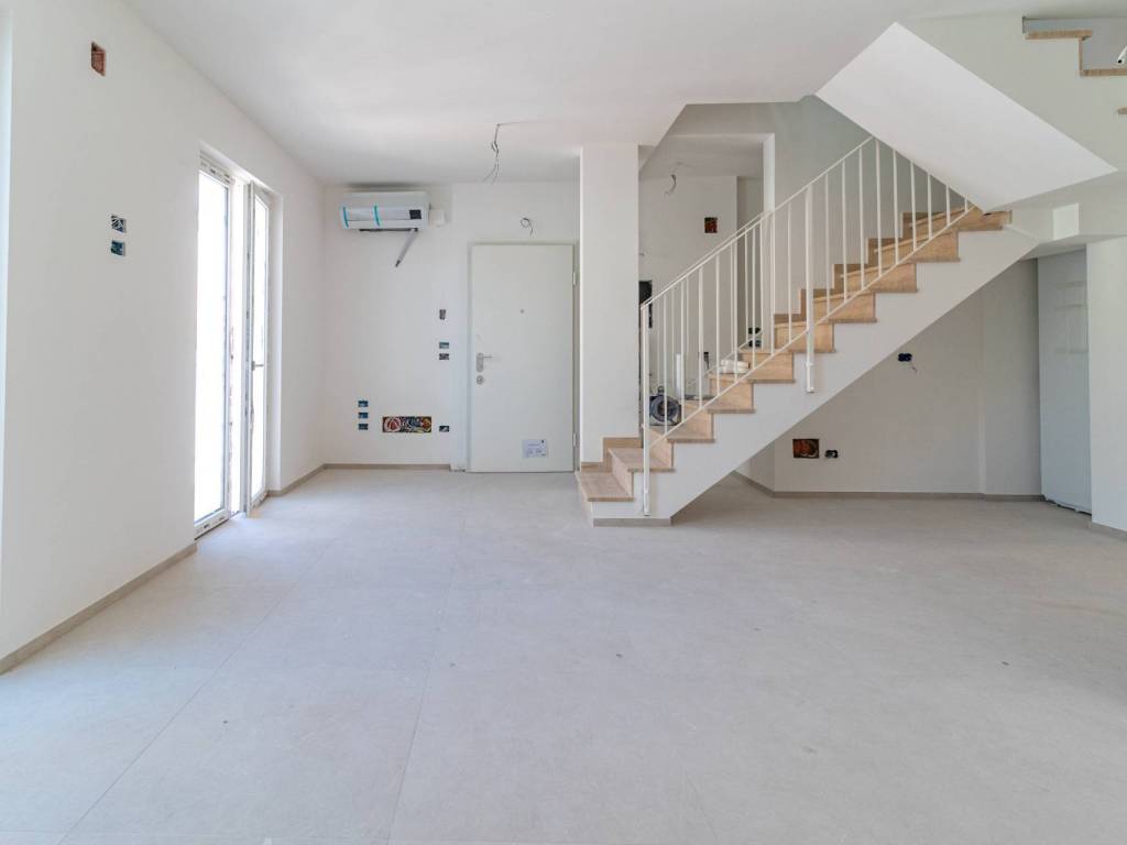 casa indipendente in vendita a Grottammare