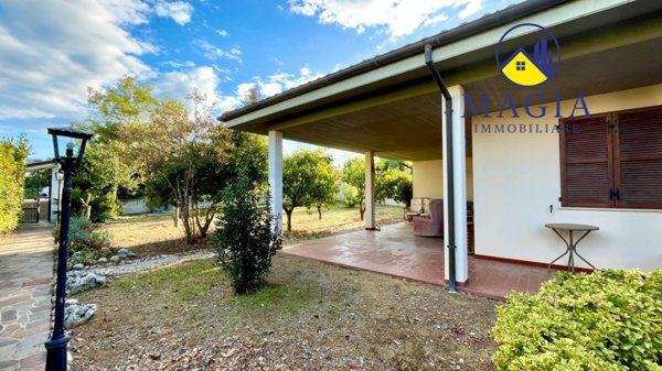 casa indipendente in vendita a Grottammare