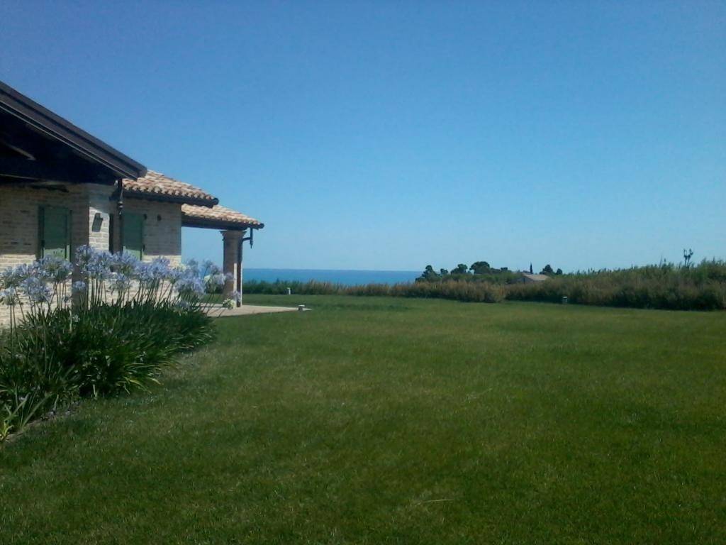 villa in vendita a Grottammare