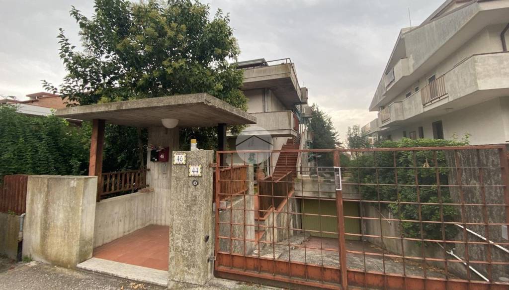 appartamento in vendita a Grottammare in zona Ischia