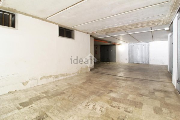 locale di sgombero in vendita a Grottammare