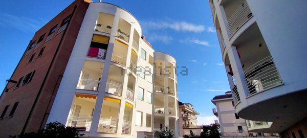 locale di sgombero in vendita a Grottammare