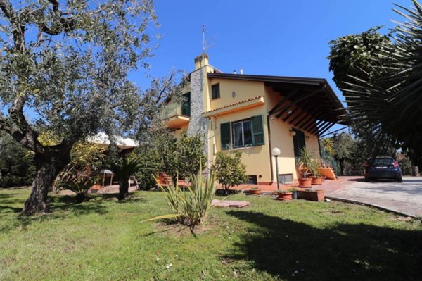 casa indipendente in vendita a Grottammare