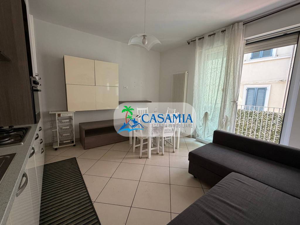 casa indipendente in vendita a Grottammare
