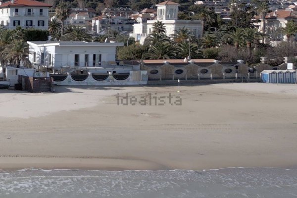 casa indipendente in vendita a Grottammare