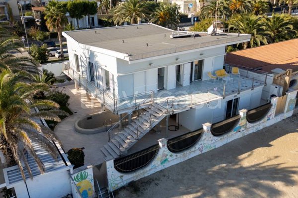 casa indipendente in vendita a Grottammare