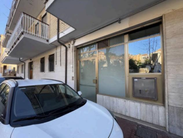 pentavano in vendita a Grottammare