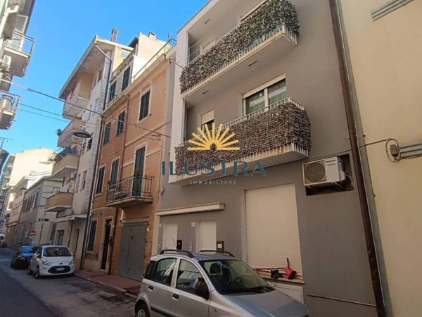 casa indipendente in vendita a Grottammare