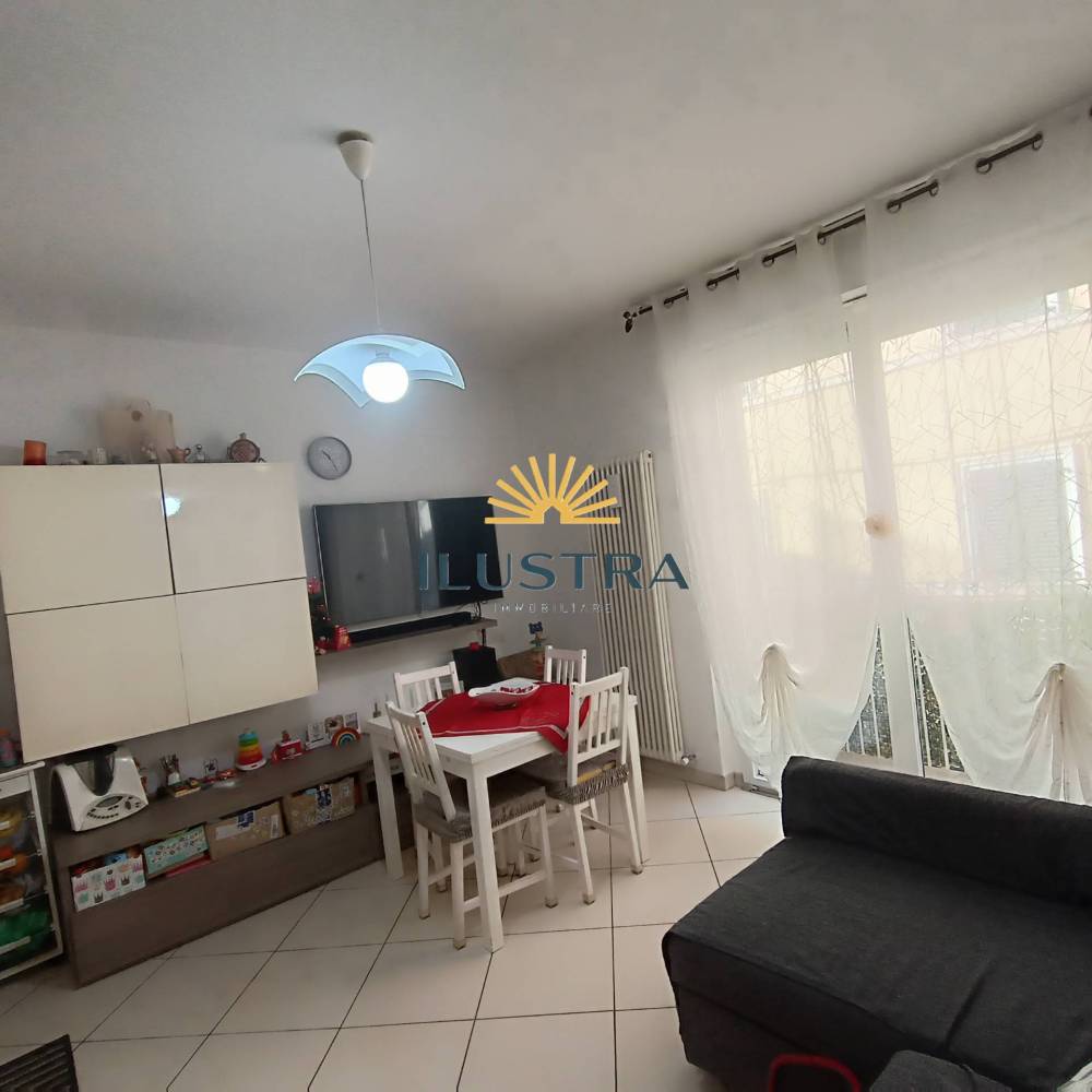 casa indipendente in vendita a Grottammare