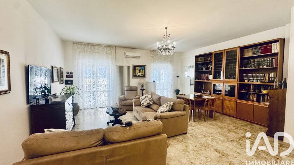 appartamento in vendita a Grottammare in zona Ischia