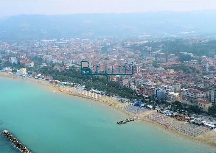 negozio in vendita a Grottammare