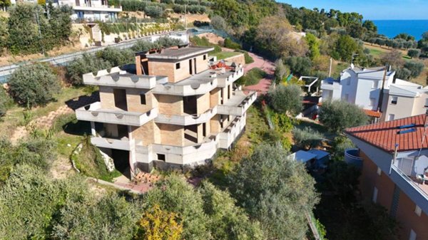 casa indipendente in vendita a Grottammare