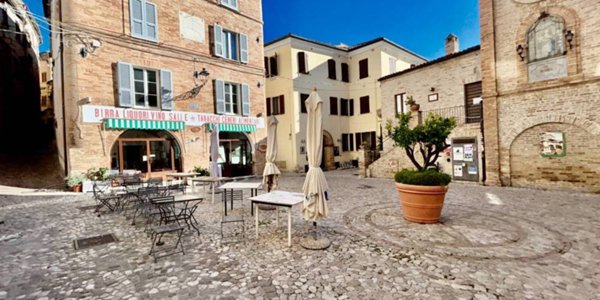 negozio in vendita a Grottammare