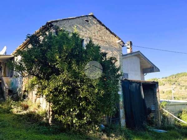 casa indipendente in vendita a Grottammare