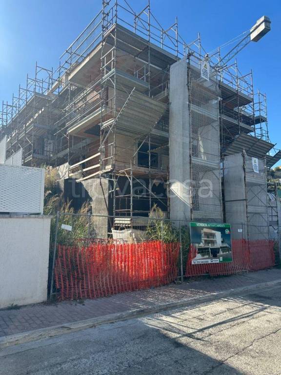 appartamento in vendita a Grottammare in zona Ischia