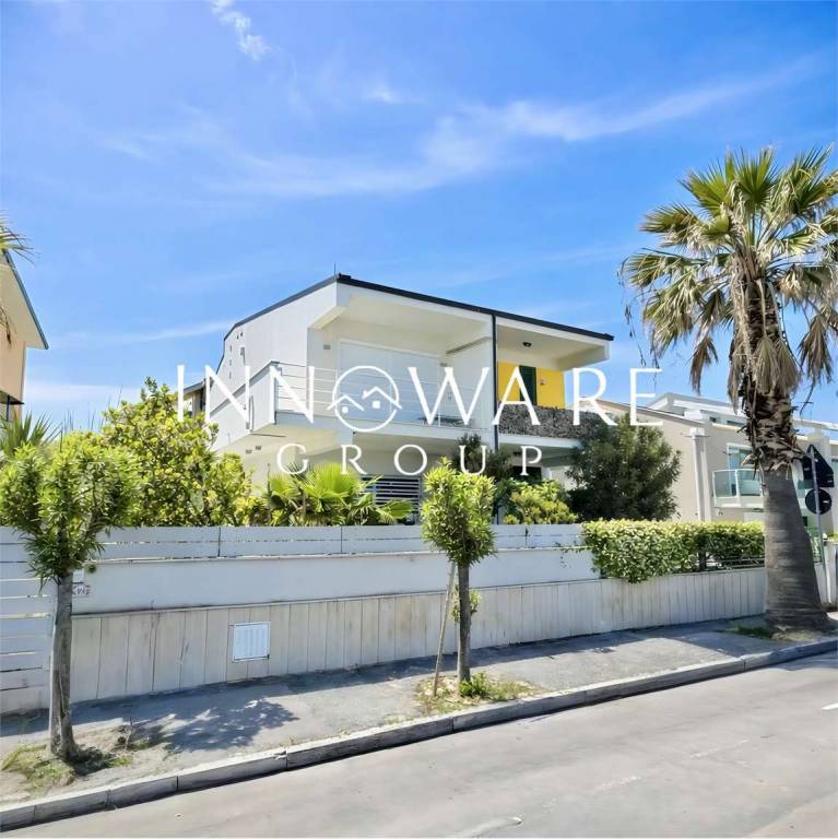 casa indipendente in vendita a Grottammare