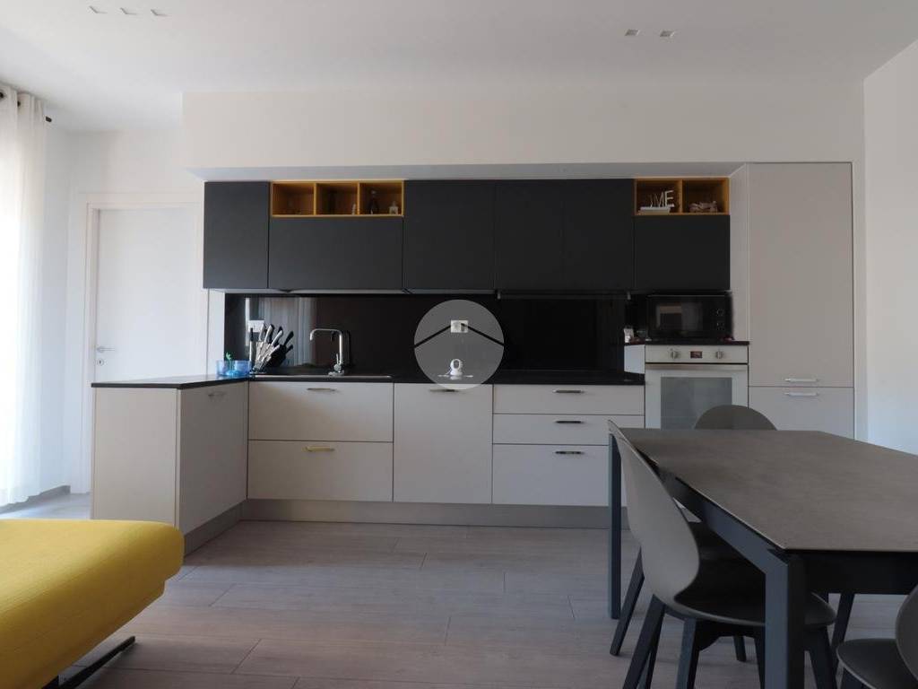 appartamento in vendita a Grottammare in zona Ischia