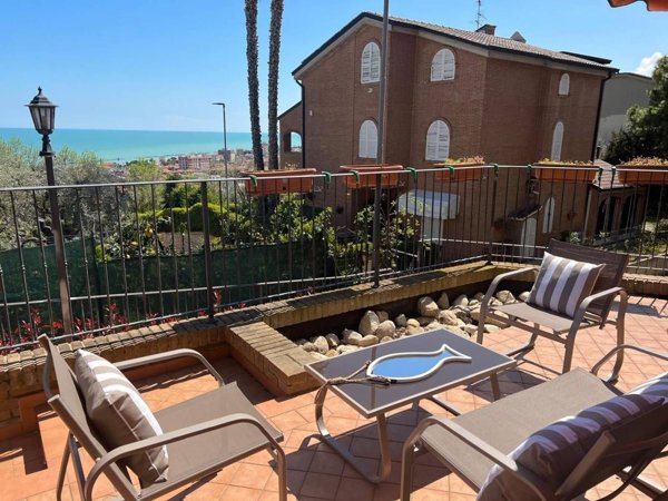 casa indipendente in vendita a Grottammare