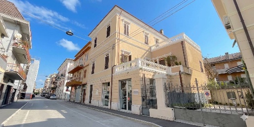 casa indipendente in vendita a Grottammare