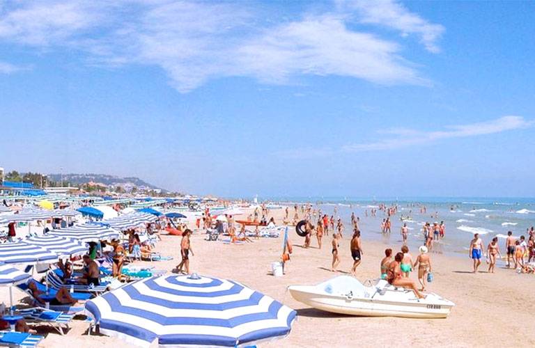 casa indipendente in vendita a Grottammare