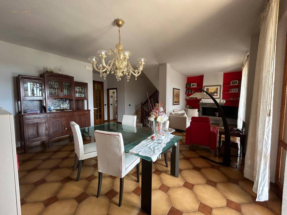 casa indipendente in vendita a Grottammare