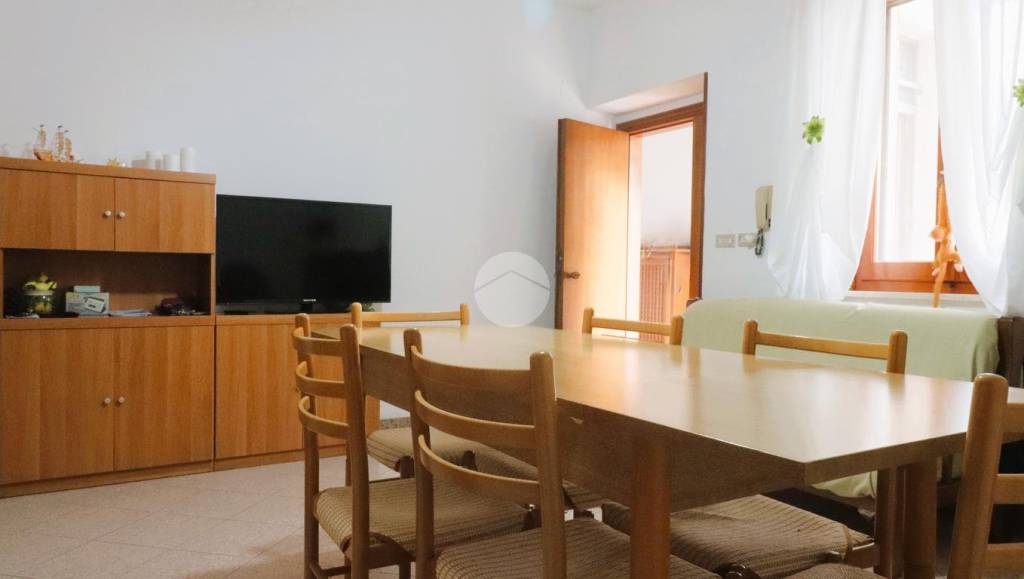 casa indipendente in vendita a Grottammare
