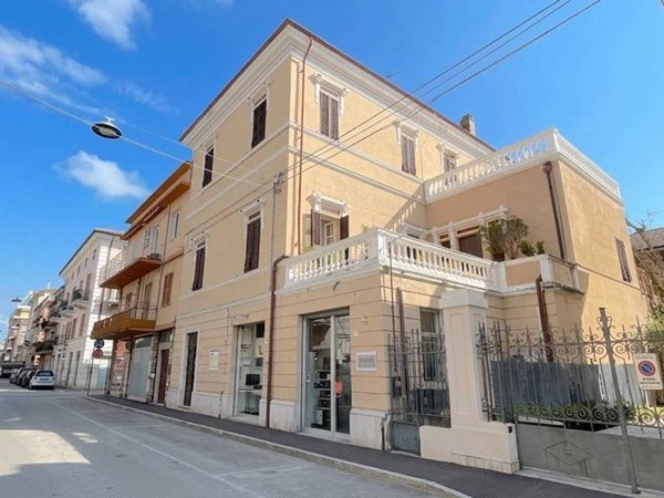 casa indipendente in vendita a Grottammare