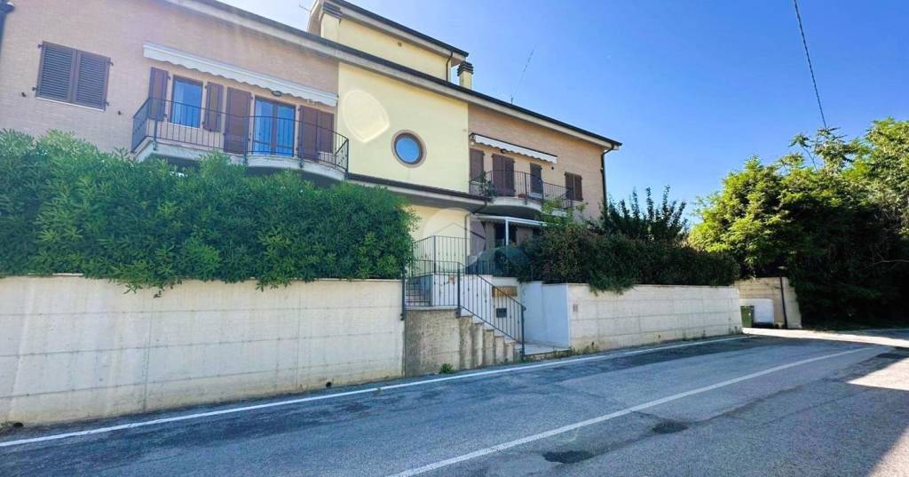 appartamento in vendita a Grottammare in zona Ischia