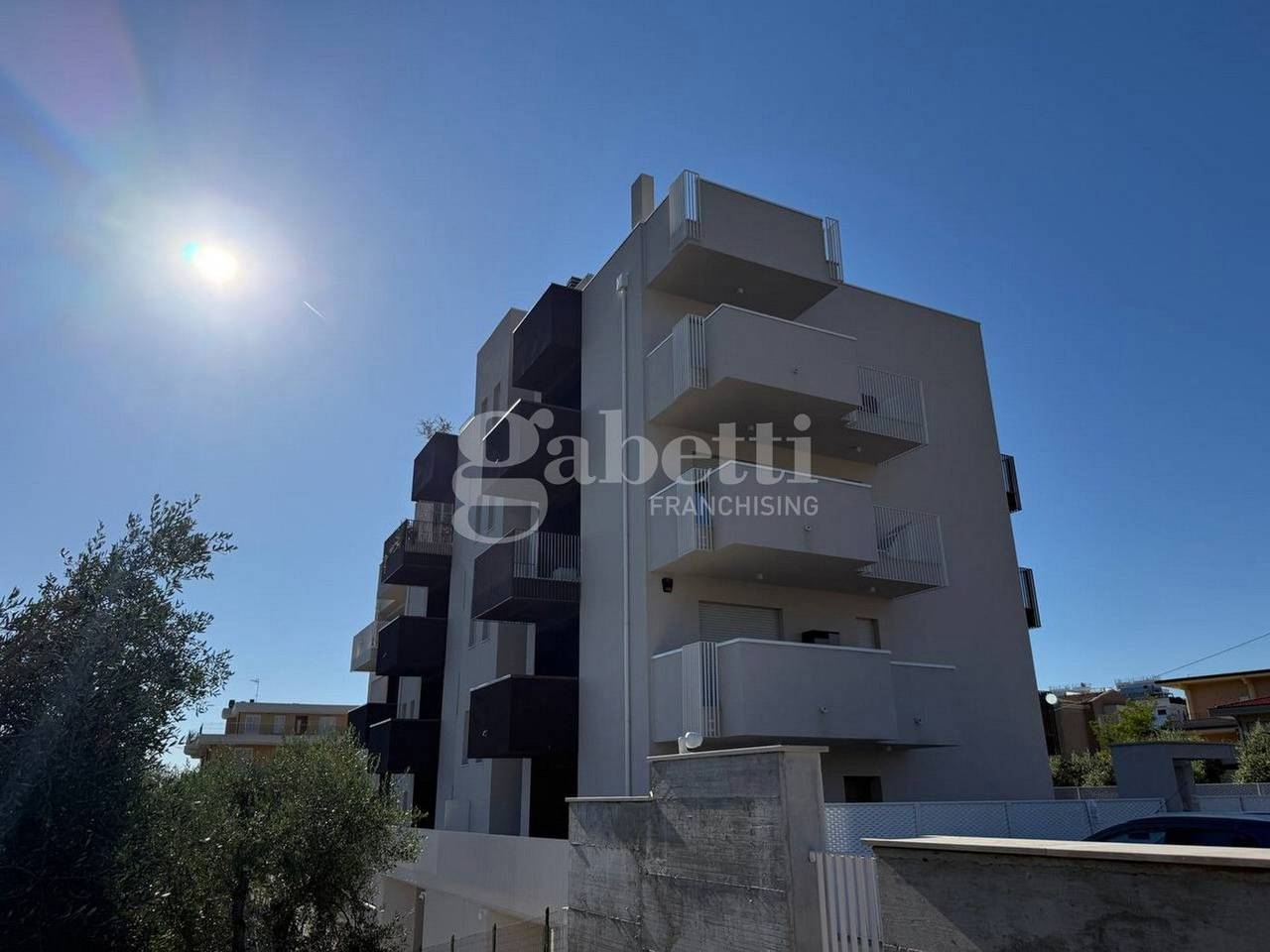 appartamento in vendita a Grottammare in zona Ischia