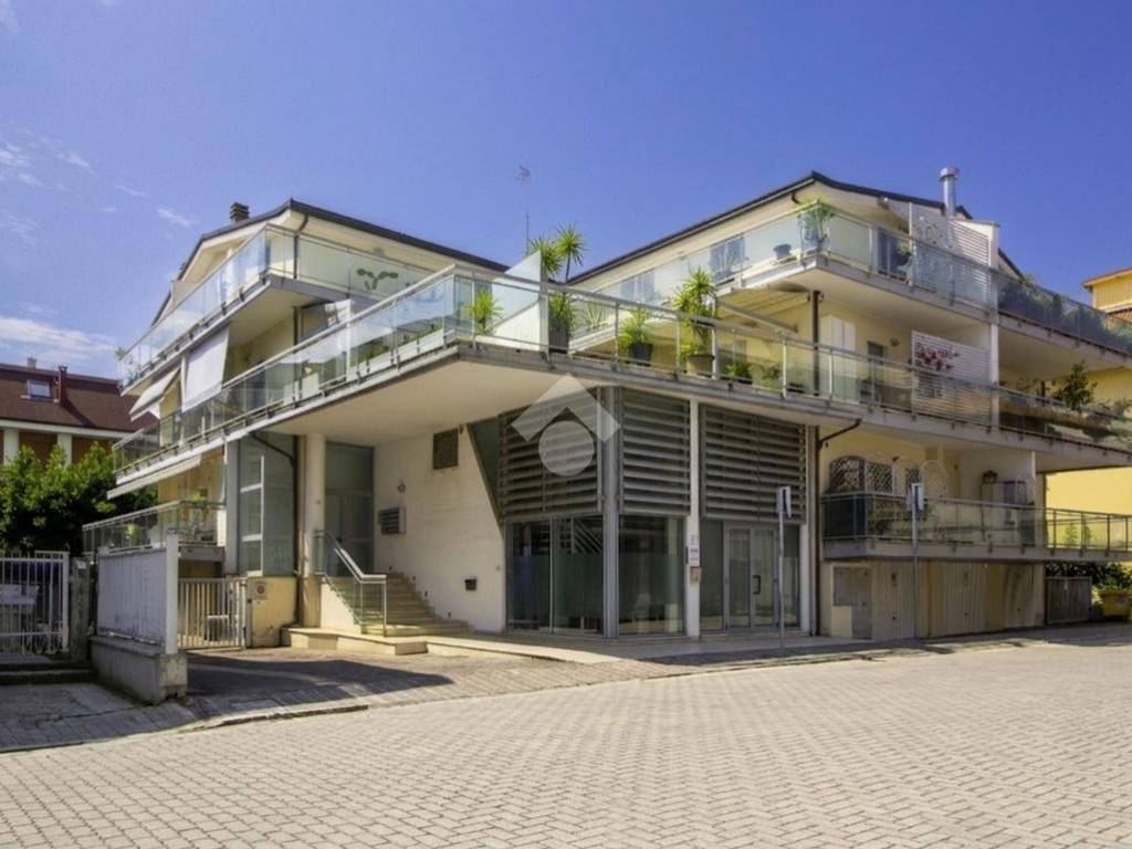 appartamento in vendita a Grottammare in zona Ischia