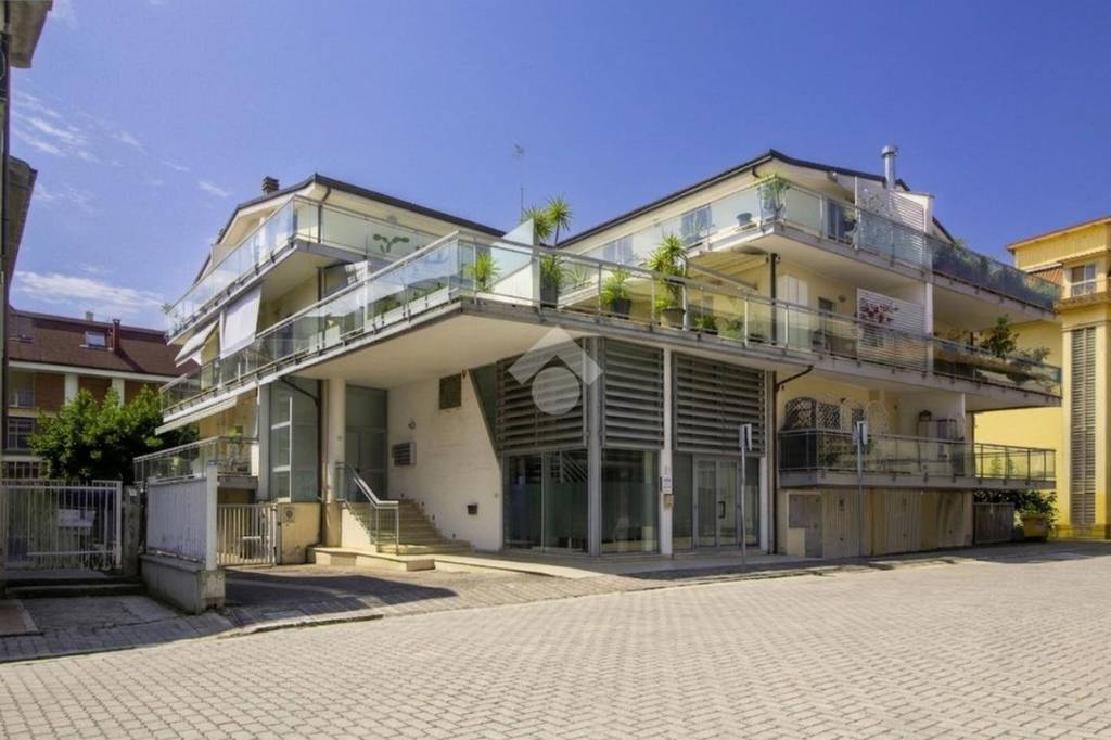 appartamento in vendita a Grottammare in zona Ischia