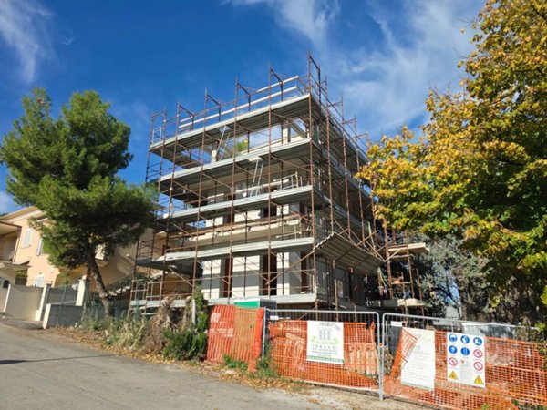 appartamento in vendita a Grottammare in zona Ischia