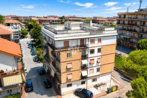 appartamento in vendita a Grottammare in zona Ischia